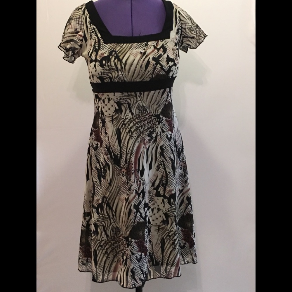 Misses dress animal print with stretch